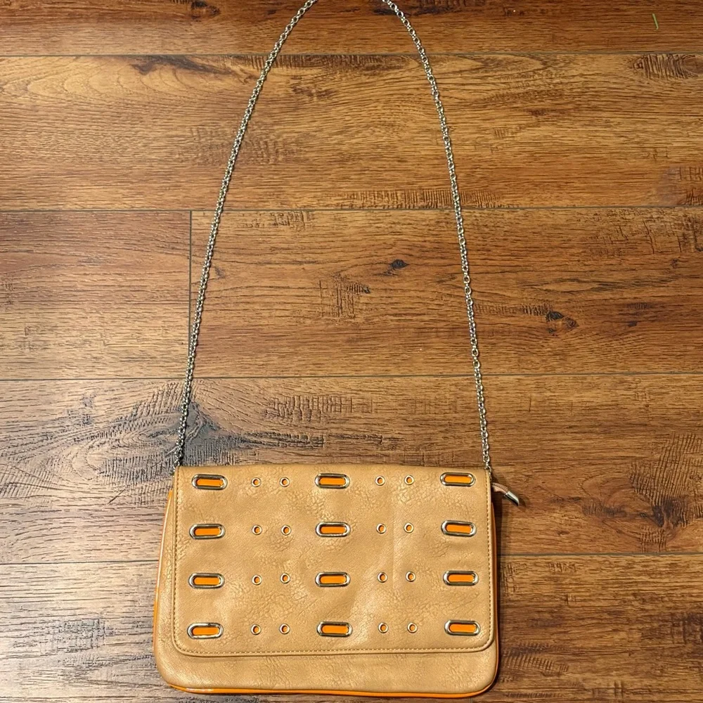 Vintage Tan & Orange Faux Leather Clutch Crossbody Chain Strap - Grommet Detail